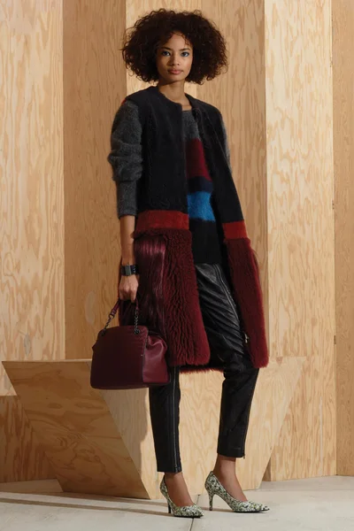 Look 11